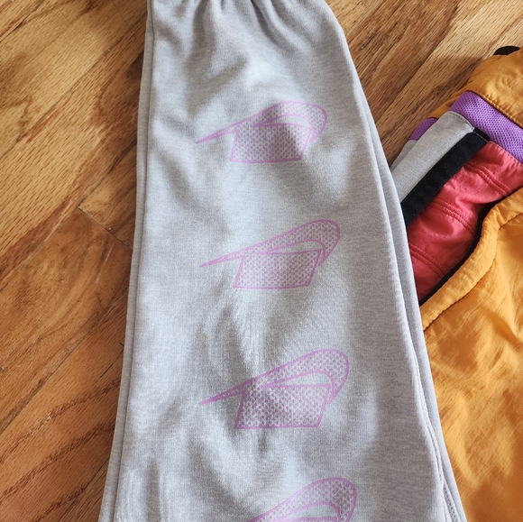 Nike pants - Picture 2 of 8